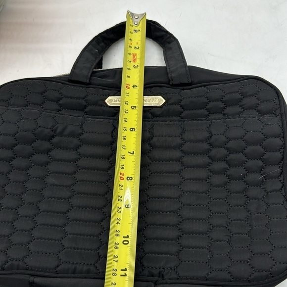 Aimee Kestenberg Black Quilted make up case MCB4878M - Picture 8 of 9